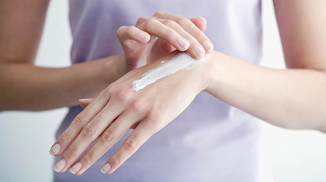 LEAD_handcream